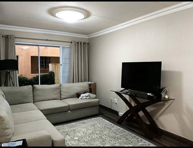 1 BEDROOM APARTMENT FOR SALE IN DAINFERN